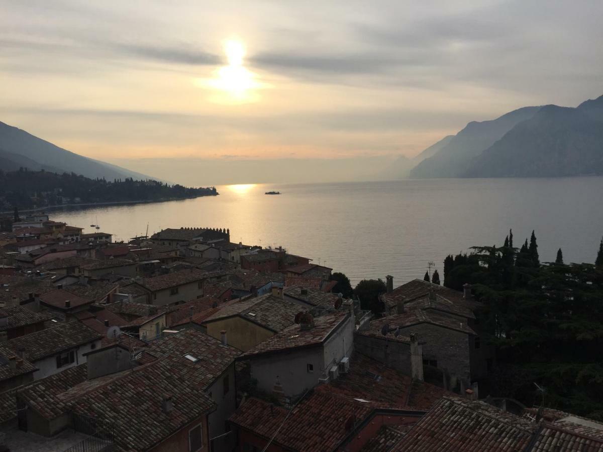 Apartamento Mansardino Malcesine Exterior foto